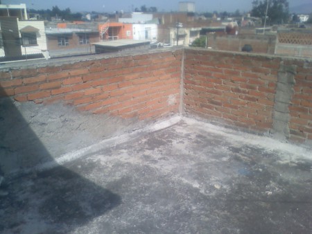 En mi caso elegi un terreno de 2 x 2 metros.